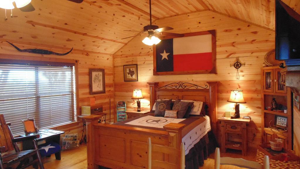 Texas T Bed And Breakfast Llano Esterno foto